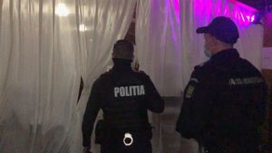 O petrecere cu aproape 200 de persoane a fost oprită de polițiști la Cluj-Napoca. Sancțiuni de peste 100.000 de lei aplicate