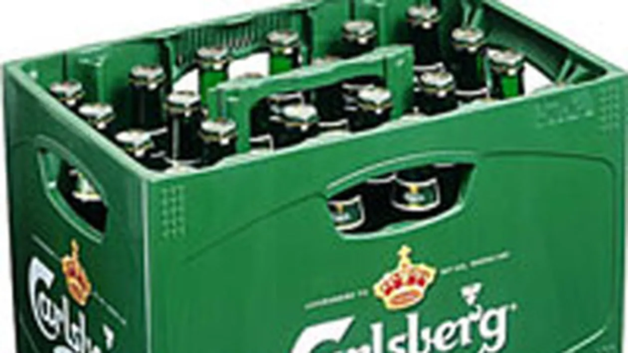 Angajatii Carlsberg, in greva pentru ca li s-a limitat consumul de bere la munca!