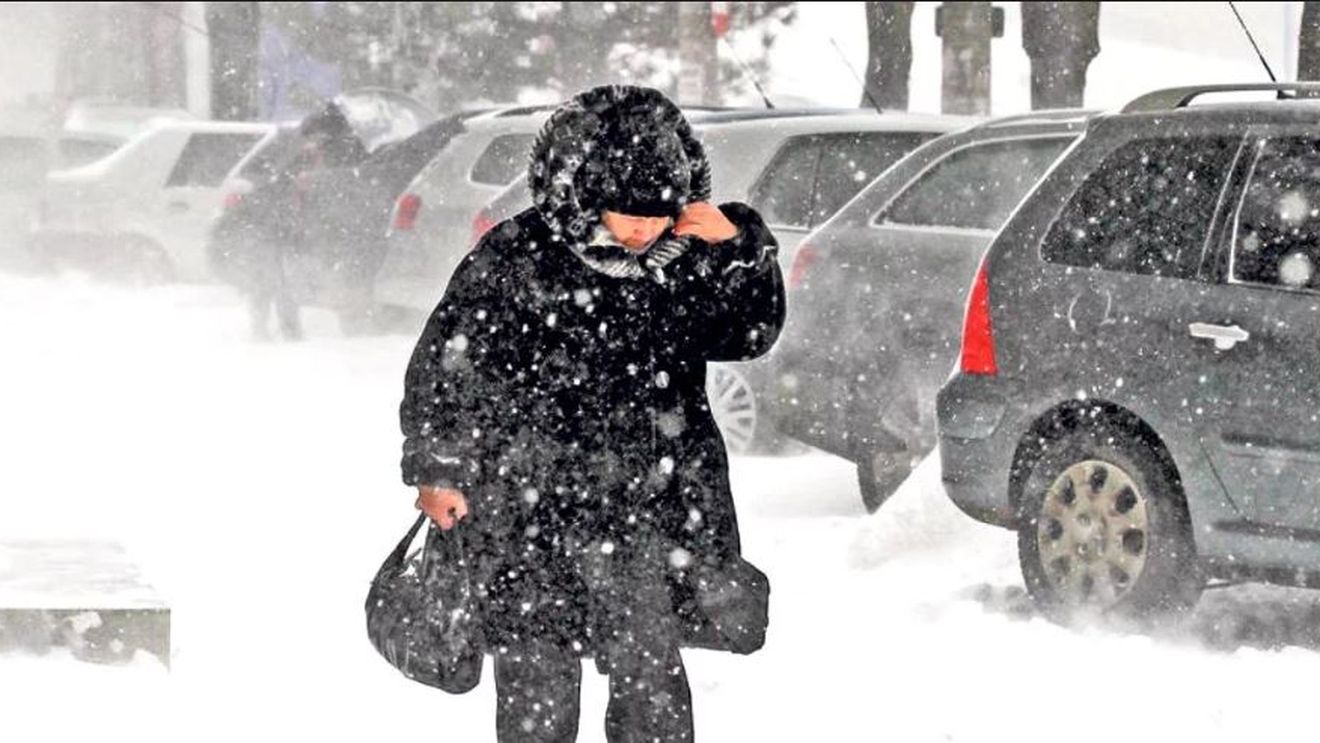 O nouă alertă meteo! Unde va ninge de Crăciun
