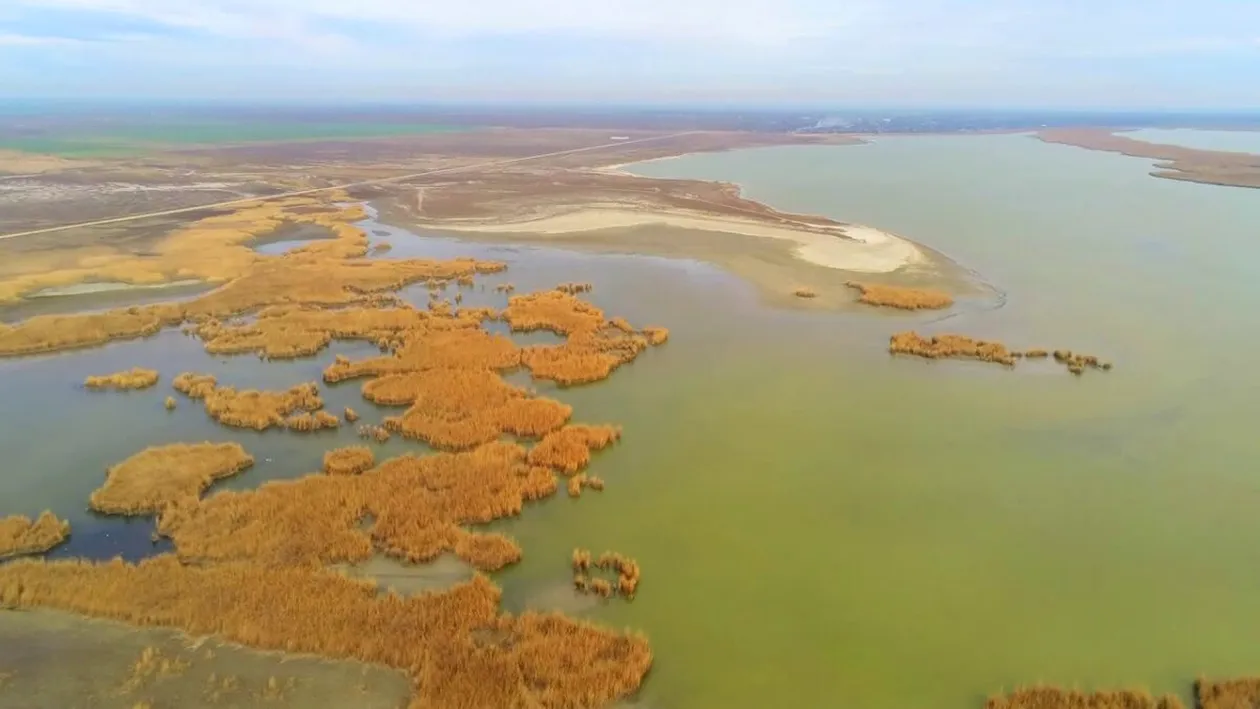 Trist! Lacul din România care a secat complet în 2022: Nu mai e picătură de apă