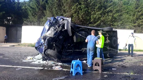 Imagini șocante de la accidentul din Vrancea! Șoferii au murit, 11 oameni, la spital! A fost activat planul Roșu VIDEO