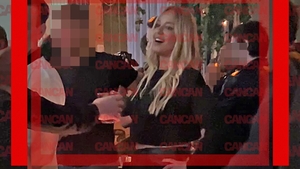 Blonda știe să se distreze, deși nu mai este la prima tinerețe. Tania Budi, mega-party la LOFT, “ca la 20 de ani” + Cu cine s-a “zbenguit” în club