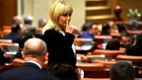 Gestul Elenei Udrea despre care vorbeste toata lumea! Ce a vrut sa transmita blonda ducandu-si degetul la nas