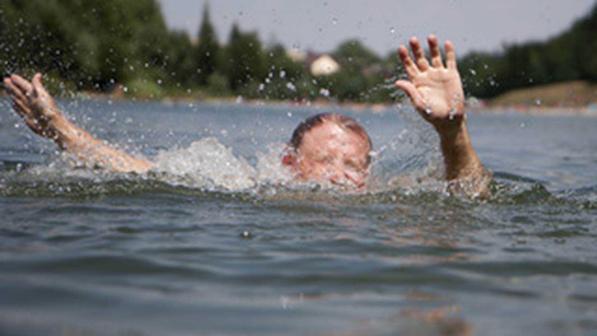 Un copil de 14 ani a disparut in mare, la Costinesti!