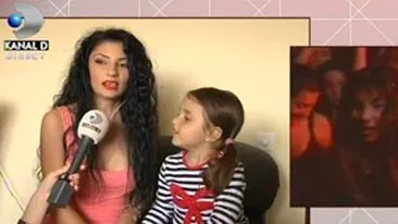 De cand trupa Angels s-a destramat, fetele s-au facut mari si au avut copii la randul lor! Vezi cum se descurca Monica si Raluca si ce stil muzical canta