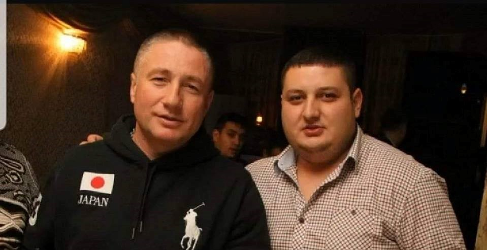 Nicu Maharu alături de fiul său, Florian