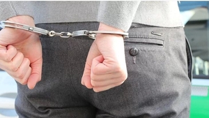 De-a râsu'-plânsu' în Iași! Un bărbat a fost încătușat după ce a vrut să vândă heroină! Polițiștii au fost uimiți când au văzut ce a scris în declarația pe proprie răspundere