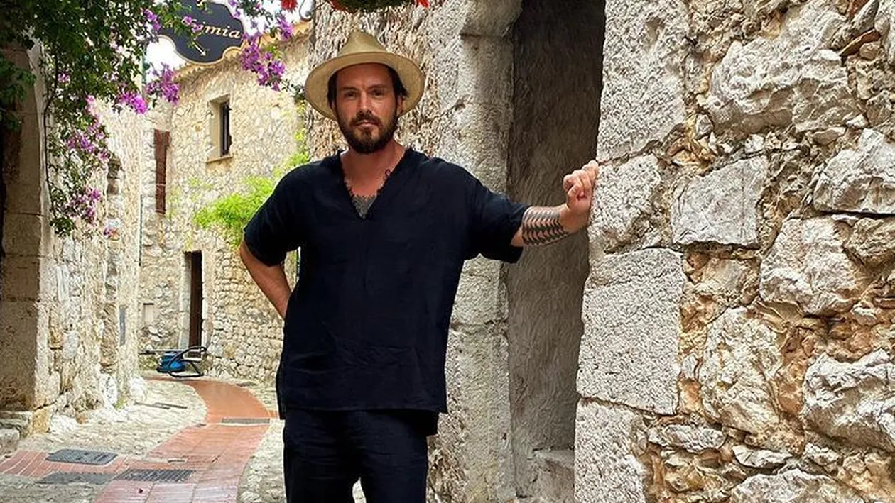 Bogdan Vladau, călătorie spirituală! Musculosul a participat la o şedinţă de şamanism în triburile Shipibo