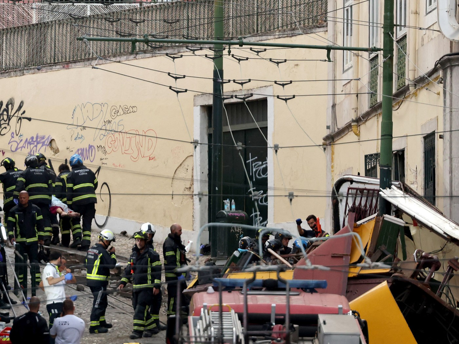 Faimosul funicular din Lisabona a deraiat/ sursă foto: Profimedia