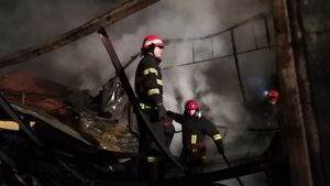 Un bărbat din Brașov a fost găsit carbonizat în anexa unei case cuprinsă de flăcări