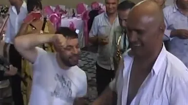 Manelistul a ajuns “la pamant”. Florin Salam a ingenunchiat in fata lui Fane Spoitoru