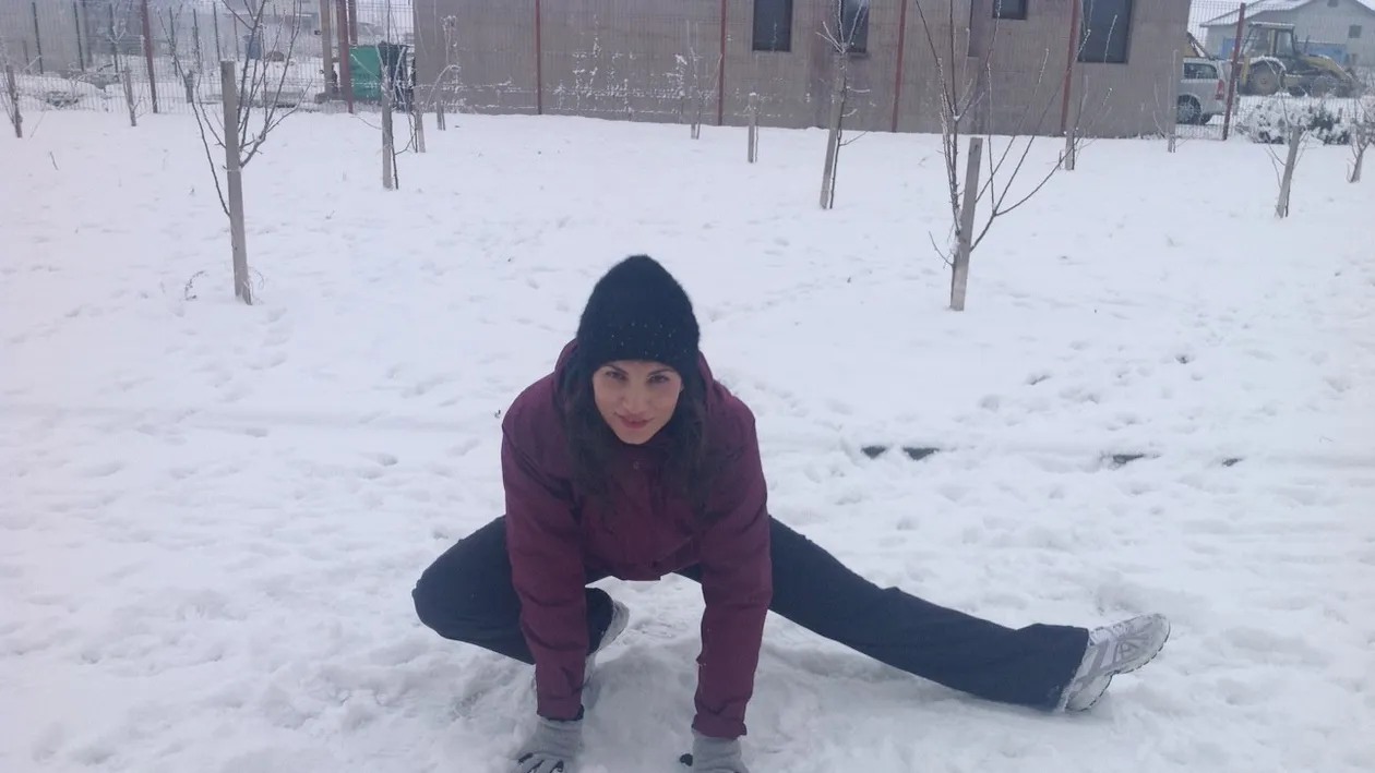 Ioana Ginghină se pregăteşte de maraton! Uite-o cum se antrenează şi vezi ce regim ţine şi cum îşi menţine corpul tonifiat!