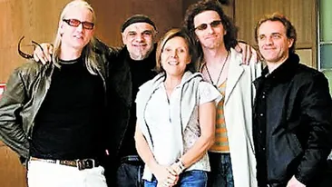 Solista trupei Vaya con Dios a invins boala