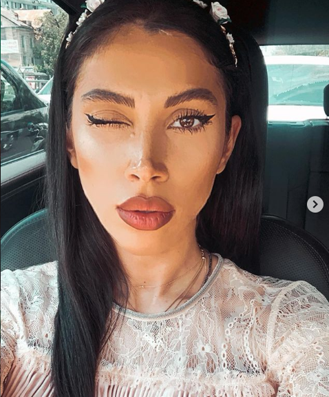 Raluca Pastramă a primit cadou super-sexy de 8 Martie! Și-a făcut poză și a arătat-o tuturor
