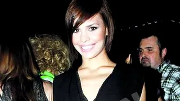 Andreea Popescu s-a inscris la Miss Boboc la 27 de ani! Se viseaza regina balului