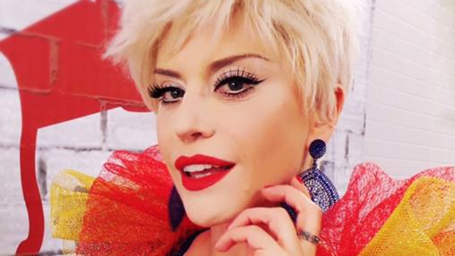 Loredana Groza l-a lasat cu gura cascata pe Bartos cand a aparut imbracata asa! I s-a vazut tot prin rochie