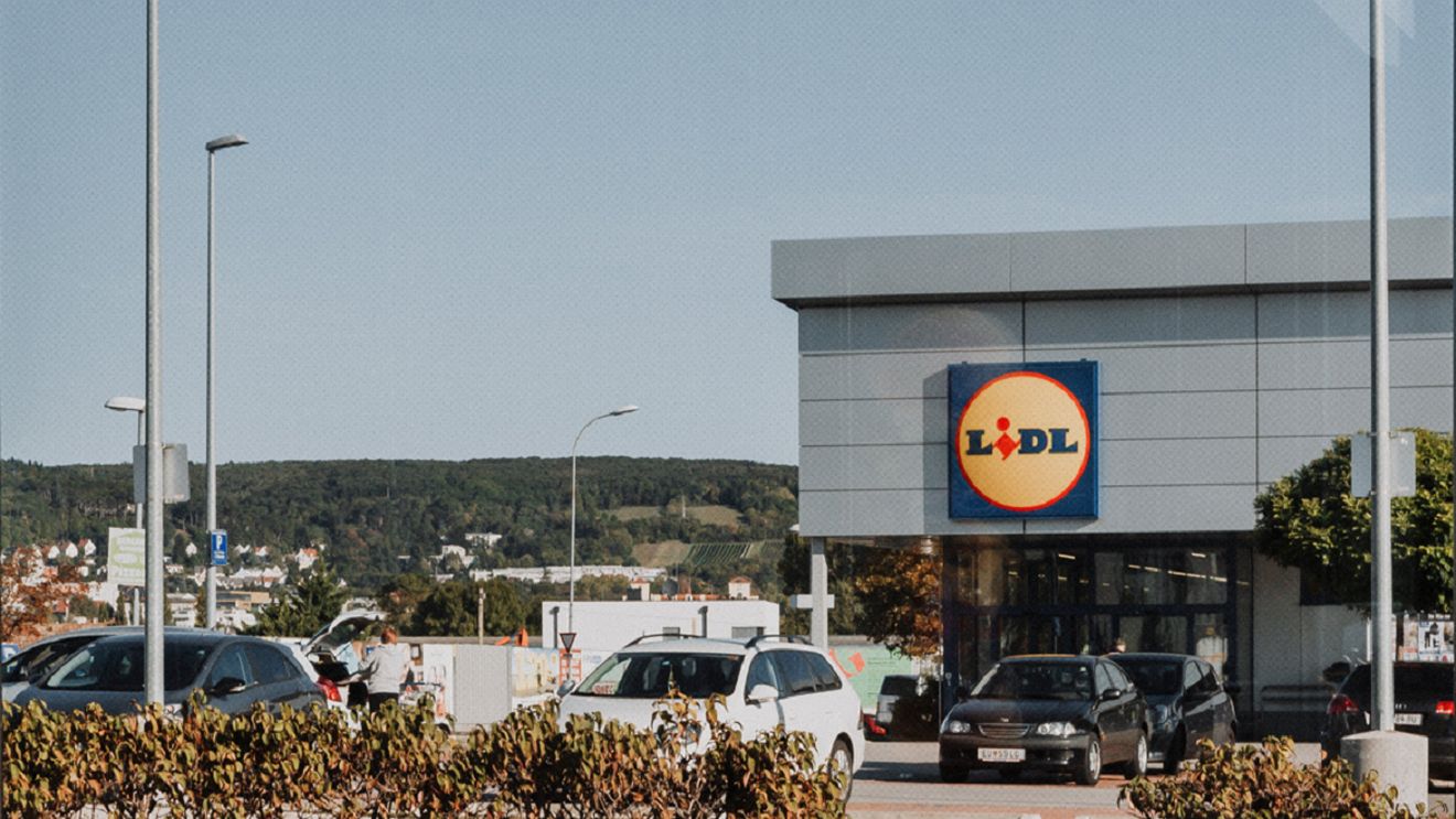Regulă nouă în parcările de la Lidl și Kaufland de la 1 ianuarie 2024 în această țară! A fost pusă în aplicare imediat