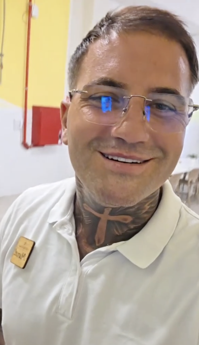 Marcel de la Insula Iubirii și-a schimbat look-ul radical! Abia îl recunoști: „Mai sunt bătrân”