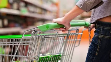 Cum te protejezi de coronavirus la cumpărături. 10 reguli de aur