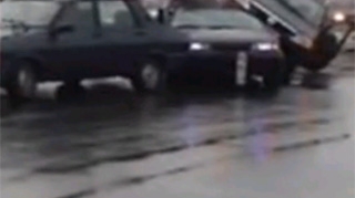 Accident in lant pe autostrada Bucuresti-Pitesti! 4 persoane sunt ranite