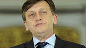 Crin Antonescu: "Nu ma retrag din viata politica, pentru ca Traian Basescu a fost demis pe fond"