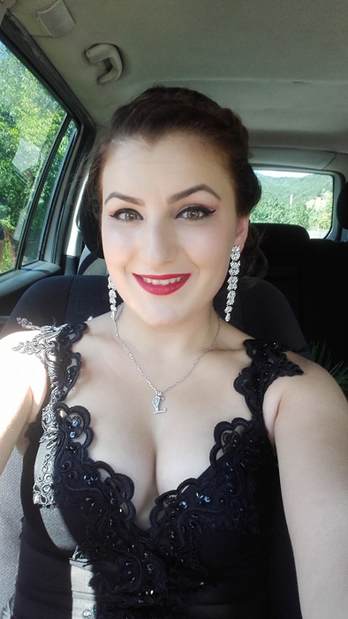 Cum arăta Larisa Popa, înainte de operațiile estetice! Angajata lui Pescobar s-a transformat total în ultimii ani