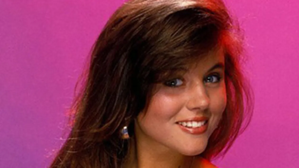 Poate ca a salvat-o clopotelul, dar timpul n-a crutat-o! Uite cum arata Tiffani Thiessen la 12 ani dupa Beverly Hills!