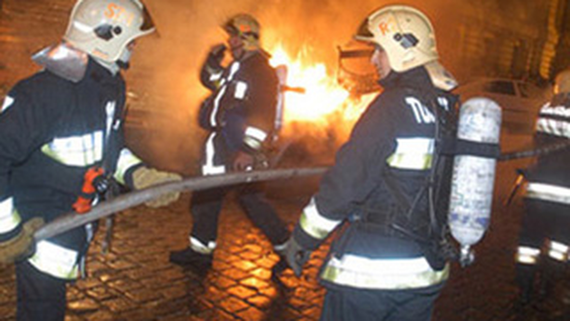 VIDEO Incendiu in Gara de Nord din Timisoara din cauza oamenilor strazii