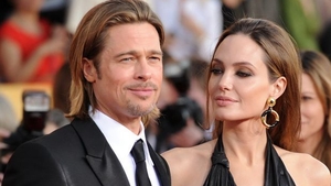 Noi detalii despre nunta Angelina Jolie-Brad Pitt! Cum a exersat fiul lor de 6 ani rolul de purtator de verighete