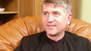 Cristian Pomohaci şi-a cumpărat vilă de 200.000 euro în Sibiu! Uite cum arată noua proprietate a preotului