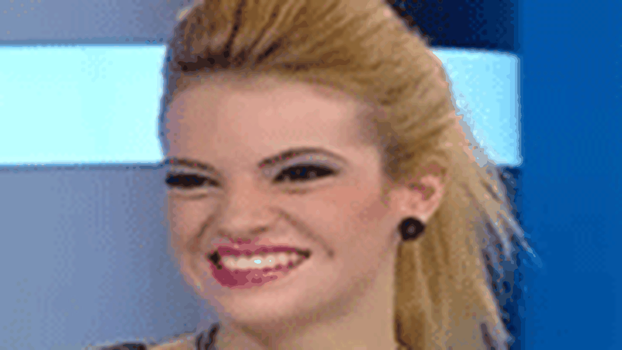 Laura (ex TNT) s-a măritat. Vezi ce super cadou a primit de la soţul ei chiar în ziua nunţii