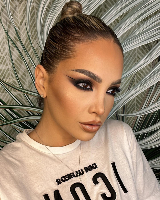 Iulia l-ar fi incitat pe Alex Bodi în timp ce acesta era într-o relație / (Sursa: Instagram)