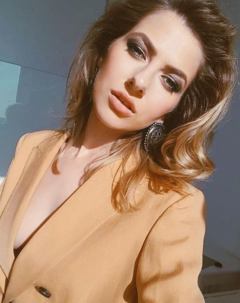 Lidia Buble și-a etalat formele într-un costum de baie provocator. Cum au reacționat fanii