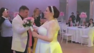 A fost bataie mare pe buchetul Oanei Roman! N-o sa-ti vina sa crezi ce vedeta din showbiz l-a prins