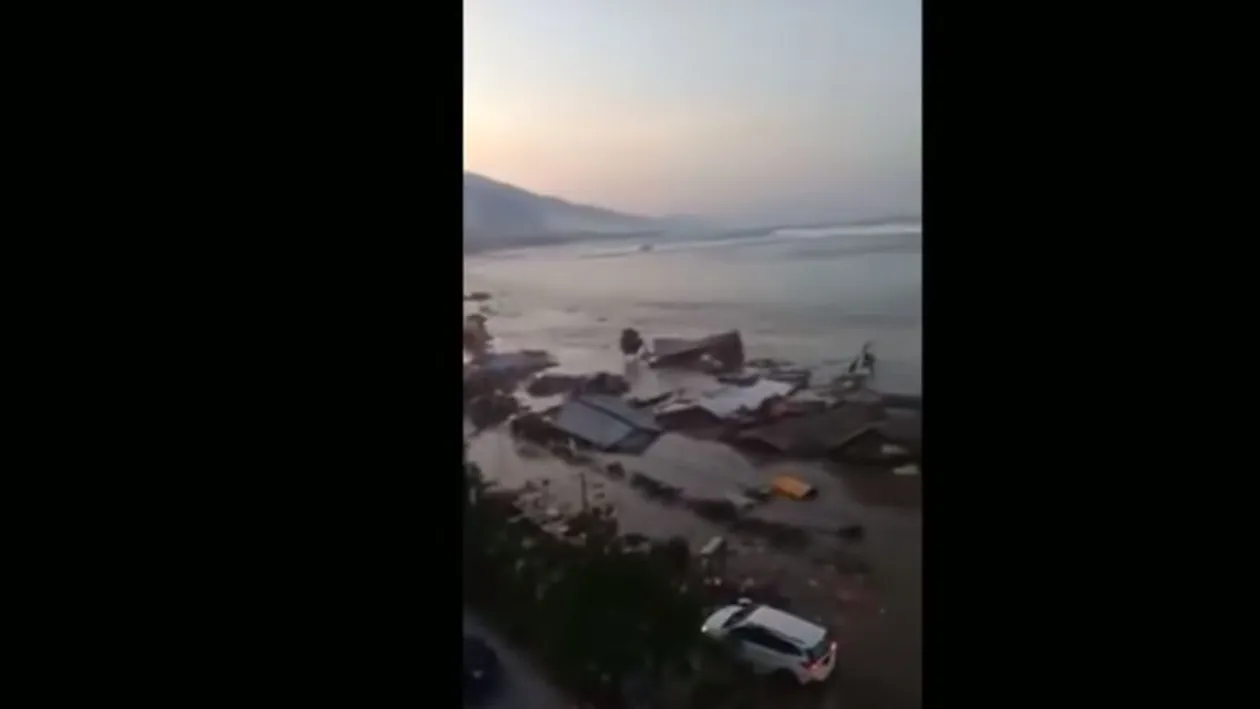 Bilanțul tragediei din Indonezia a ajuns la 832 morți! Zeci de oameni sunt în continuare dați dispăruți