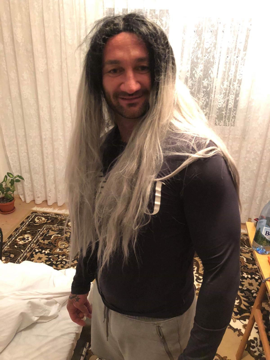 Marius Ariton are momente când se mai și... distrează