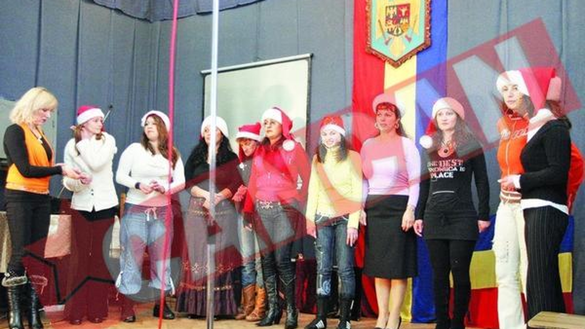 Detinutii din Jilava, colindati de fetele de la Targsor