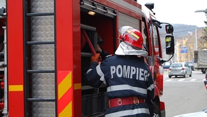INCENDIU puternic intr-un hotel din Focsani! Mai multi oameni au fost EVACUATI!