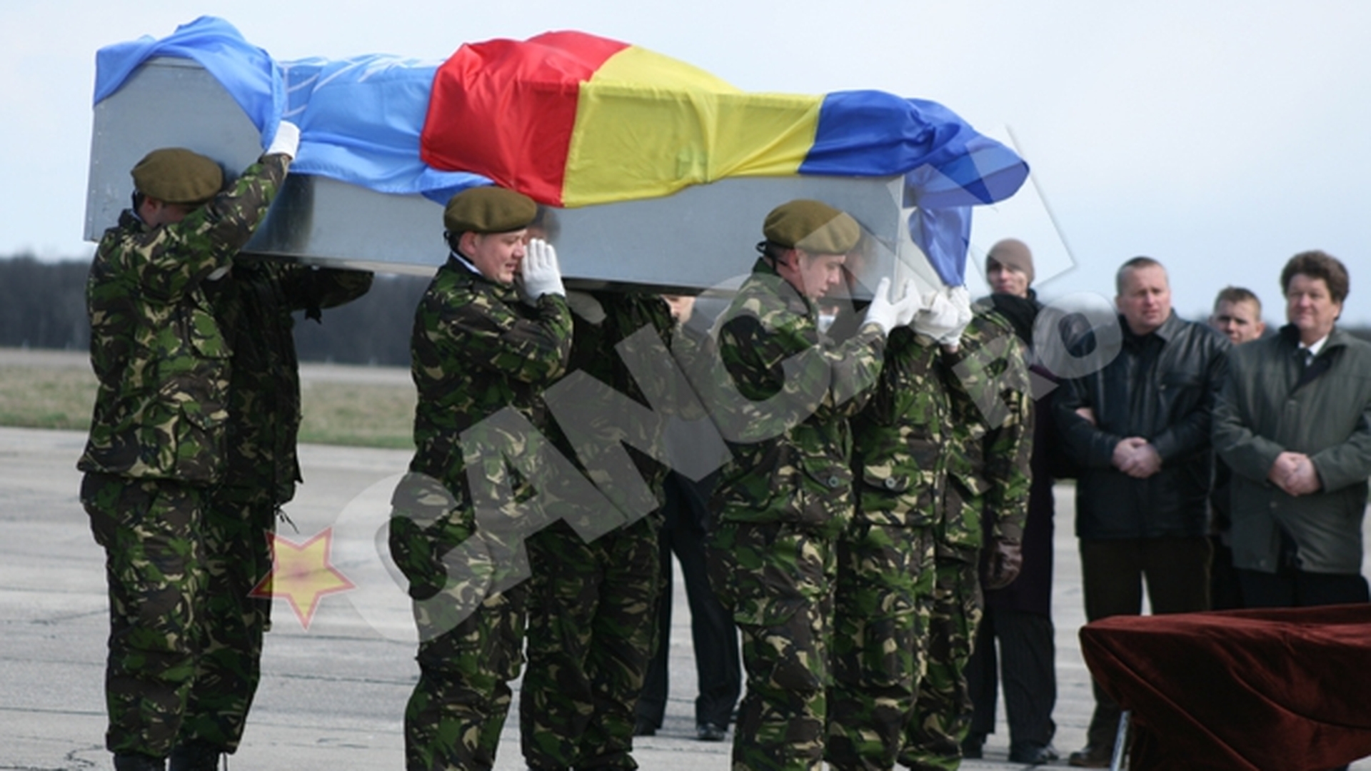 Familia diplomatului ucis vrea sa stie daca a fost sau nu decapitat