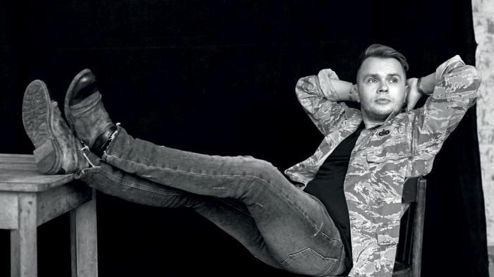 Codin Maticiuc e singurul din showbiz care îl apără pe Mircea Badea. Detaliul observat de "Poponeț"
