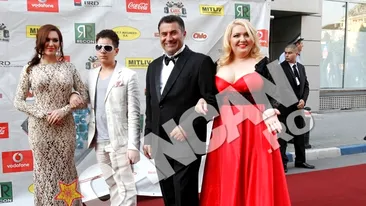 Vedetele, sub lupa celui mai de temut comentator de fashion! Dana Budeanu analizeaza tinutele de la Romanian Music Awards, in emisiunea Mihaelei!