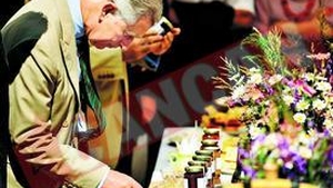 Printul Charles, topit dupa gemul de corcoduse