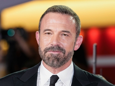 Ben Affleck a vorbit pentru prima dată despre moartea părinților săi. I-a pierdut la doar două luni distanță