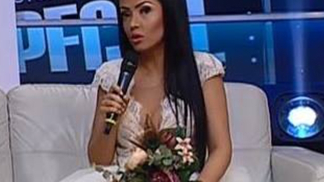 ANDREEA MANTEA a îmbrăcat rochia de mireasă! Vedeta a făcut marele anunţ, în direct