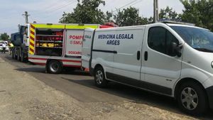 Scene îngrozitoare în Argeş! O femeie a murit pe loc, sub roţile unui tir