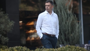 Lovitură dură pentru Edurard Novak! Ministrul e bun de plată după ce a pierdut procesul cu mama Asianei Peng. "Să sară cu banii pe care mi-i datorează!"