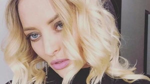 Delia și-a pus fanii pe jar cu ultima fotografie. A renunțat la părul blond și... “O, Doamne, nu!”