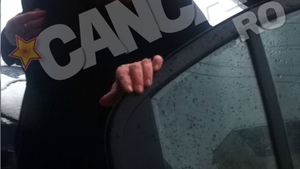 Anca Pandrea era să dea foc la casă la parastasul lui Iurie Darie! O lumânare era să aprindă toată locuinţa!