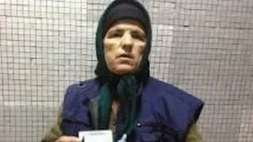 O viata de calvar! Mama eroina de la Floreasca nu mai are cu ce sa-si hraneasca fiica imobilizata la pat!