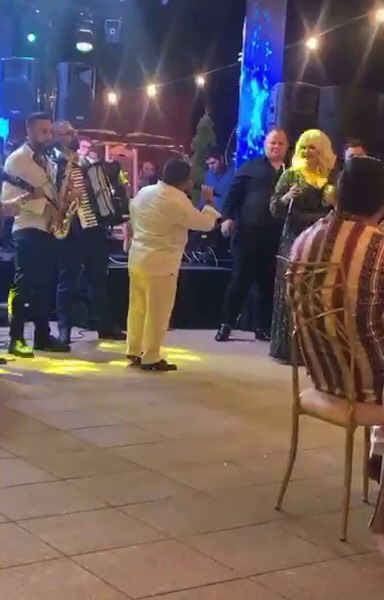 Imagini fabuloase de la mega-evenimentul din familia lui Adrian Minune